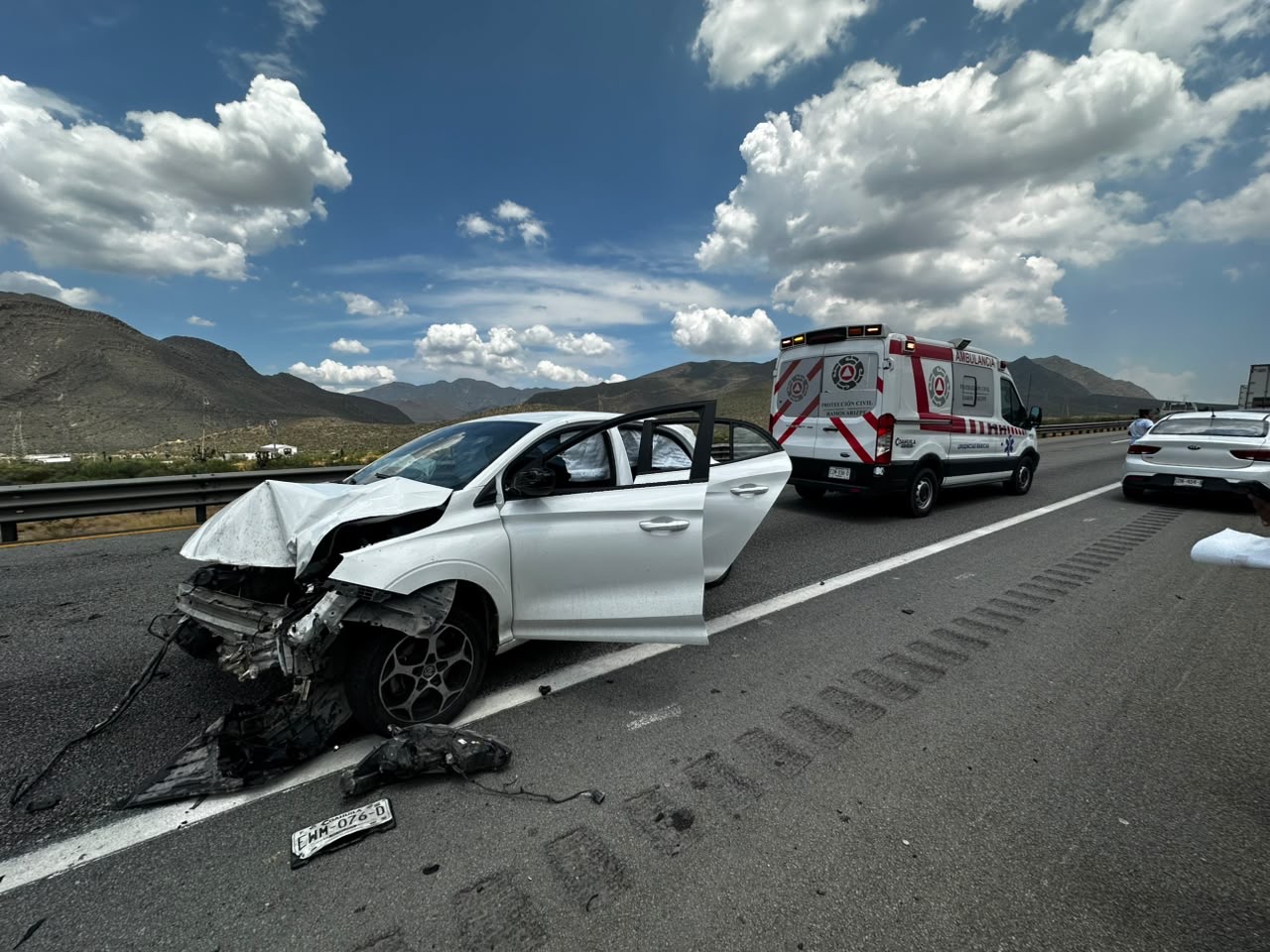 Conductor resulta gravemente lesionado tras accidente en la carretera Saltillo-Monterrey